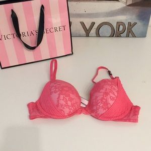 BRAND NEW Victoria’s Secret Dream Angels Bra (NWT)